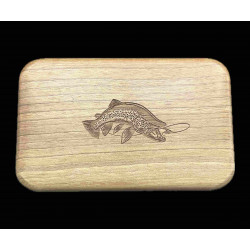 Velká dřevěná krabička na mušky s obrázkem pstruha